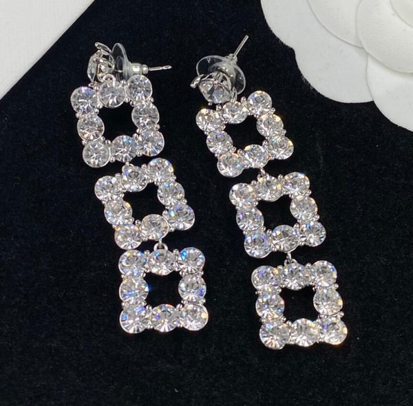 women party earrings stud brand designer dazzling diamond geometry dangle chandelier drop earrings eardrop aretes orecchini jewelry, Golden;silver
women party earrings stud brand designer dazzling diamond geometry dangle chandelier drop earrings eardrop aretes orecchini jewelry, Golden;silver