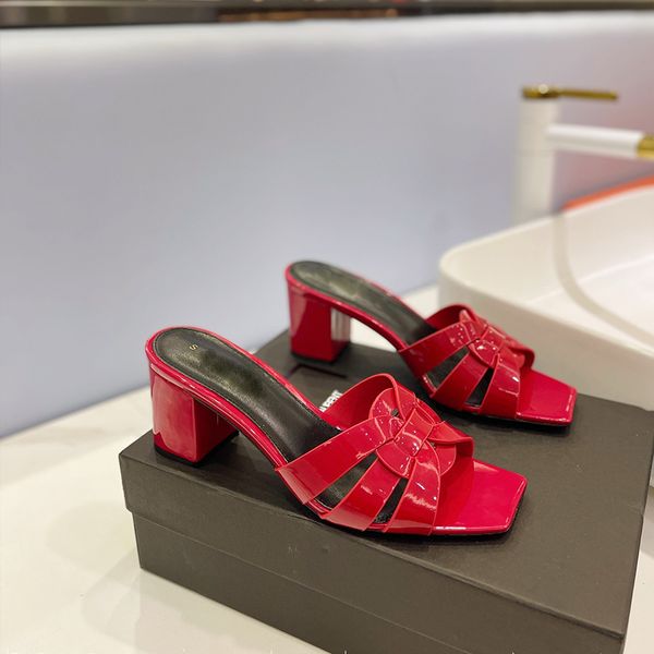 2023 slippers italy high-quality manufacturing spring and summer women's fashion elegant temperament high heel 6.5cm34 ~ 42 standard si, Black
2023 slippers italy high-quality manufacturing spring and summer women's fashion elegant temperament high heel 6.5cm34 ~ 42 standard si, Black