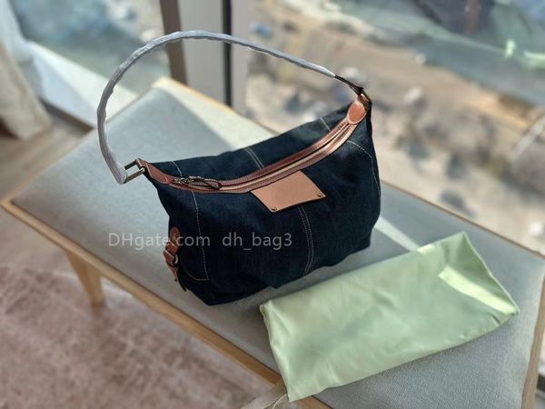 fashion messenger bag, shoulder bag, high capacity purse, retro, jeans, armpit bag, casual
fashion messenger bag, shoulder bag, high capacity purse, retro, jeans, armpit bag, casual