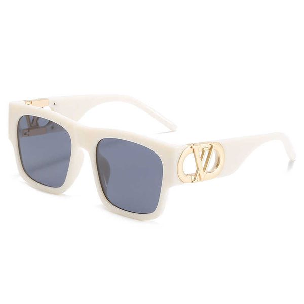 new frame net red women's donkey's same fashion large face sunglasses sun shading thin glasses, White;black
new frame net red women's donkey's same fashion large face sunglasses sun shading thin glasses, White;black