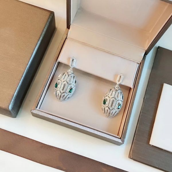 buigari green cobra head designer dangle earrings for woman gold plated 18k highest counter quality anniversary gift fashion jewelry 012, White
buigari green cobra head designer dangle earrings for woman gold plated 18k highest counter quality anniversary gift fashion jewelry 012, White