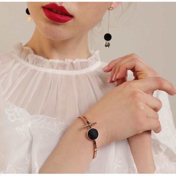 women's bangle bracelets single bangle for women gold plated bangle personalised single bangle cuff bracelet link chain watch bracelet, Black
women's bangle bracelets single bangle for women gold plated bangle personalised single bangle cuff bracelet link chain watch bracelet, Black