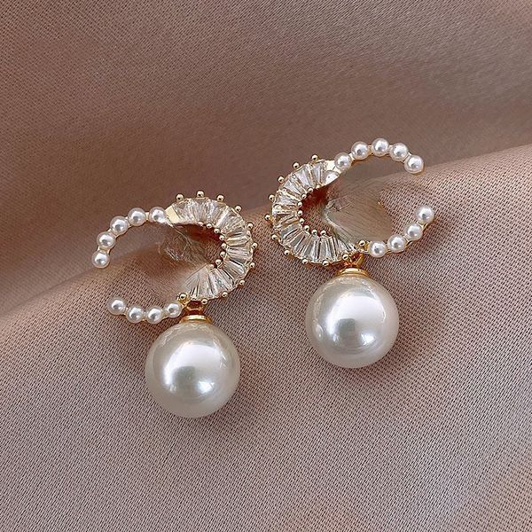 new 925 silver stud earrings light luxury pearl earrings for women niche design earrings new fashion, Golden;silver
new 925 silver stud earrings light luxury pearl earrings for women niche design earrings new fashion, Golden;silver