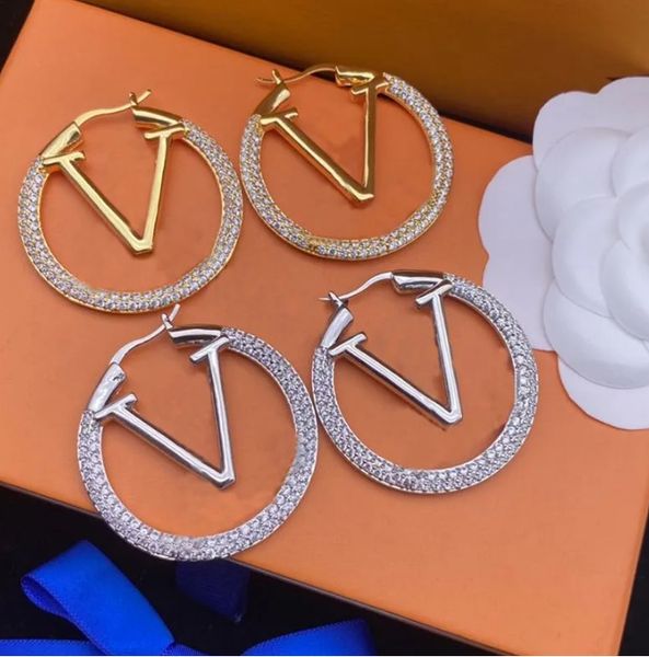 2023 designer letter earring huggie womens fashion stud earrings vintage earring circle gold luxurious in diamond 3 styles, Golden;silver
2023 designer letter earring huggie womens fashion stud earrings vintage earring circle gold luxurious in diamond 3 styles, Golden;silver