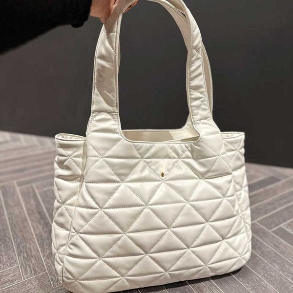 prabag shopper bags totes lightweight tote women letter designers large capacity luxurys handbag multi function purse 221125
prabag shopper bags totes lightweight tote women letter designers large capacity luxurys handbag multi function purse 221125