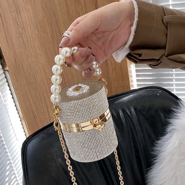 coin mini purse round box bag for women 2022 crossbody bags metal chain bling shine diamond lipstick pouch women shoulder bag 230303
coin mini purse round box bag for women 2022 crossbody bags metal chain bling shine diamond lipstick pouch women shoulder bag 230303