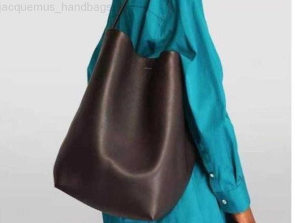 the row the designer bags small and versatile new tote bucket large capacity single shoulder portable real bag
the row the designer bags small and versatile new tote bucket large capacity single shoulder portable real bag