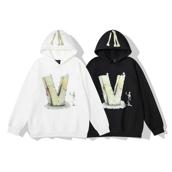 trendy skull chapped letter big v plush hooded sweater for men and women high street hoodie coat, Black;white
trendy skull chapped letter big v plush hooded sweater for men and women high street hoodie coat, Black;white