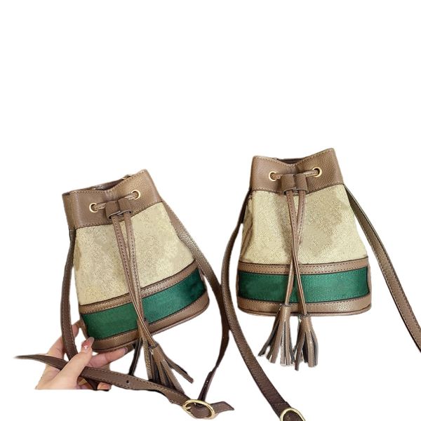 designers famous luxurys handbags shoulder bags leather bucket bag women handbag printing crossbody purse 19cm for female
designers famous luxurys handbags shoulder bags leather bucket bag women handbag printing crossbody purse 19cm for female