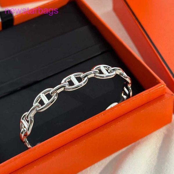 designer herms bracelet for sale h family smooth simple hollow pig nose oval bracelet opening 925 sterling silver high-end versatile accesso, Golden;silver
designer herms bracelet for sale h family smooth simple hollow pig nose oval bracelet opening 925 sterling silver high-end versatile accesso, Golden;silver