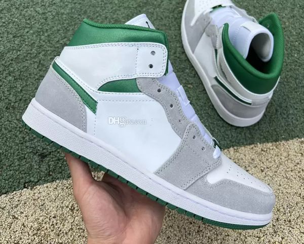 2023 jumpman 1 mid sports men basketball shoes 1s white green grey fashion trainers sneakers ship with box
2023 jumpman 1 mid sports men basketball shoes 1s white green grey fashion trainers sneakers ship with box