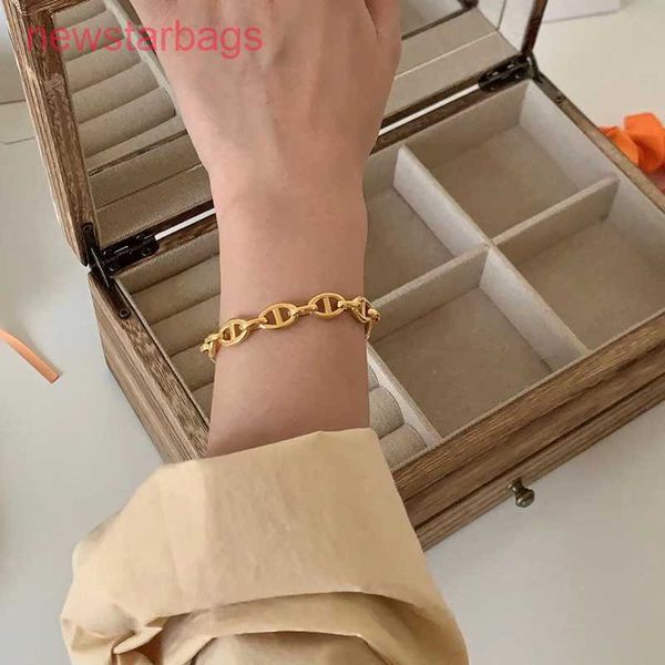 designer herms bracelet online shop mao er south korea's east gate new fashion high grade pig nose titanium steel plated with 18k gold, Golden;silver
designer herms bracelet online shop mao er south korea's east gate new fashion high grade pig nose titanium steel plated with 18k gold, Golden;silver