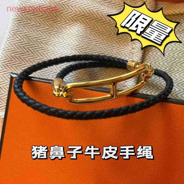 designer herms bracelet online shop the new 22 pig-nose bracelet with cow leather double loop is fashionable light and luxurious for lovers, Golden;silver
designer herms bracelet online shop the new 22 pig-nose bracelet with cow leather double loop is fashionable light and luxurious for lovers, Golden;silver