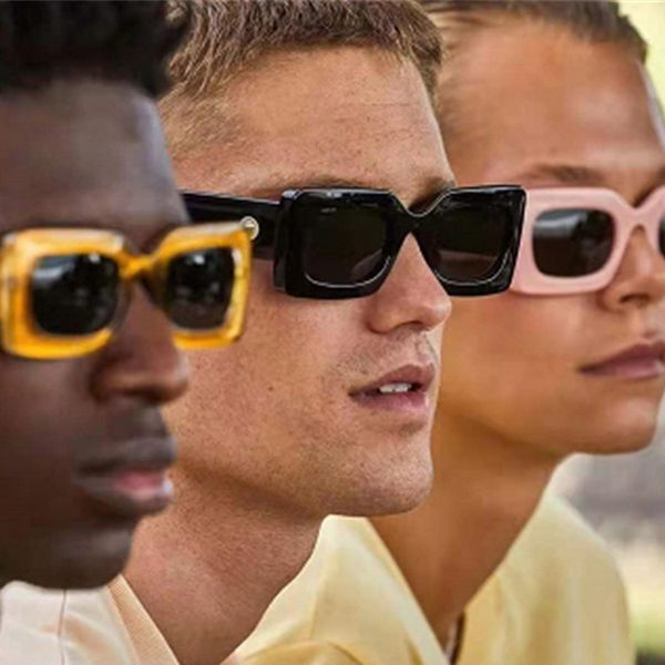 designer sunglasses wall frame wood frame floating frame new square frame sunglasses, jelly color candy color net celebrity sunglasses, tide, White;black
designer sunglasses wall frame wood frame floating frame new square frame sunglasses, jelly color candy color net celebrity sunglasses, tide, White;black