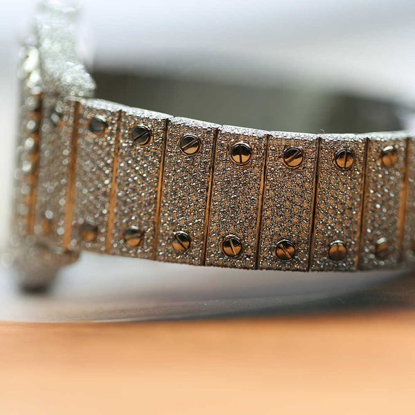 premium vvs brand custom dign hip hop men woman luxury hand set lced out diamond moissani, Slivery;brown
premium vvs brand custom dign hip hop men woman luxury hand set lced out diamond moissani, Slivery;brown