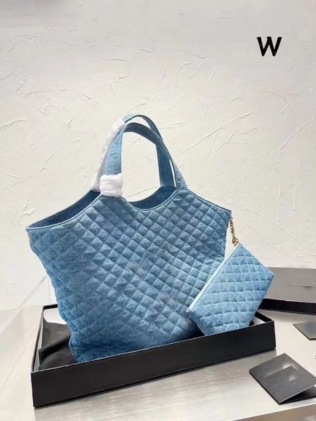 bags totes designer bag women handbag classic luxury brand imitation full print logo plaid large capacity shopping bag shoulder bagss fashio
bags totes designer bag women handbag classic luxury brand imitation full print logo plaid large capacity shopping bag shoulder bagss fashio
