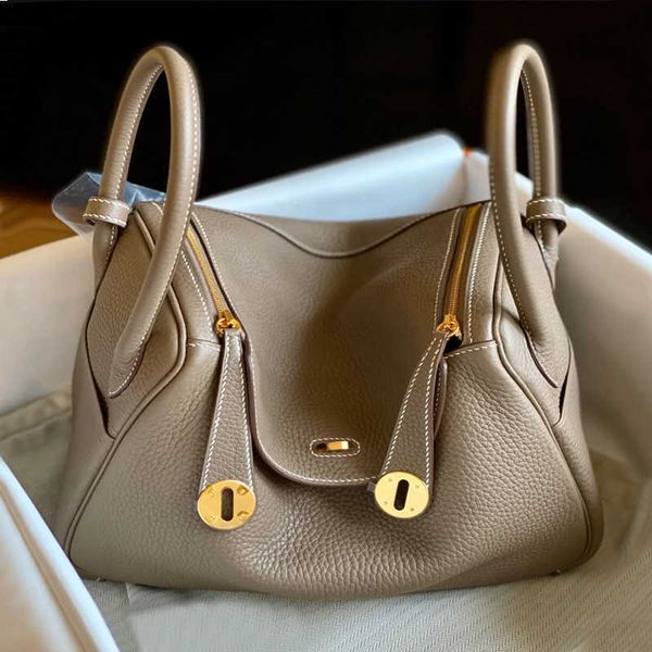 h doctor and bag luxurys handbag mother 2023 new type wild cow leather doctor houlder portable pillow medicine box aw6w h7ar
h doctor and bag luxurys handbag mother 2023 new type wild cow leather doctor houlder portable pillow medicine box aw6w h7ar