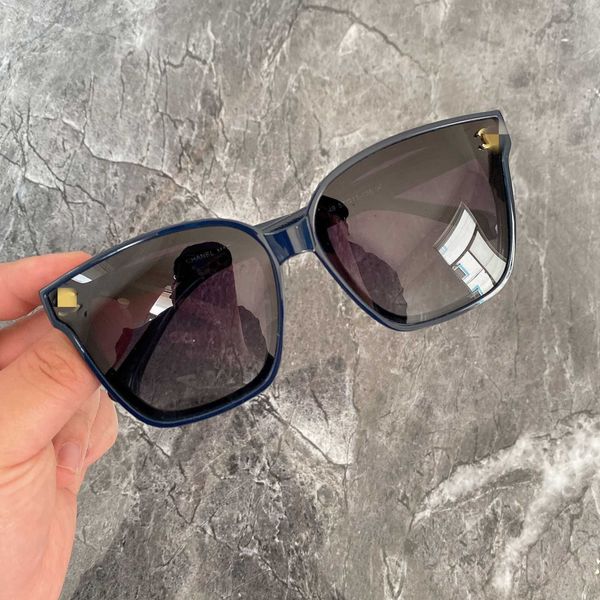 2021 new xiaoxiang women's polarized sunglasses box net red square sunglasses, White;black 
2021 new xiaoxiang women's polarized sunglasses box net red square sunglasses, White;black