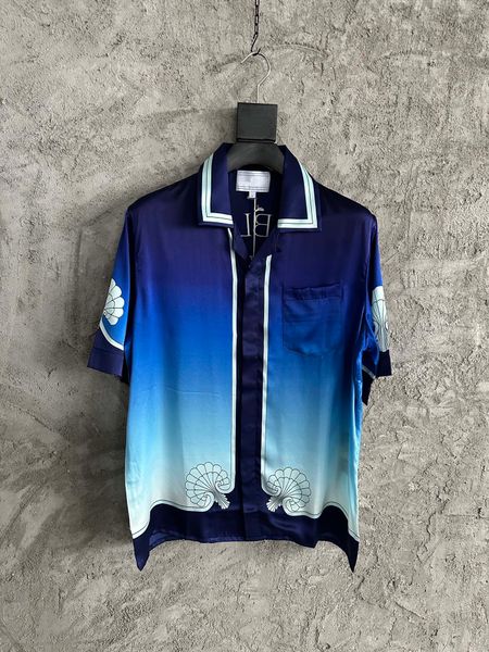 highend quality mens short sleeved silk shirt beautiful printed single breasted design us size luxury designer shirts, White;black
highend quality mens short sleeved silk shirt beautiful printed single breasted design us size luxury designer shirts, White;black
