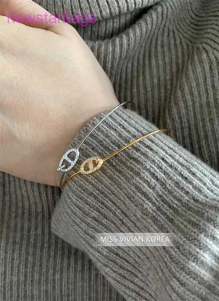 designer herms bracelet for sale korea east gate women's 2023 spring alloy material diamond pig nose fashion temperament ins, Golden;silver
designer herms bracelet for sale korea east gate women's 2023 spring alloy material diamond pig nose fashion temperament ins, Golden;silver