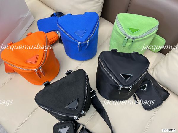 re-nylon bucket bag designer luxury nylon leather shoulder bags evening tote pochette triangle cross body bag prad handbags size 19-17cm
re-nylon bucket bag designer luxury nylon leather shoulder bags evening tote pochette triangle cross body bag prad handbags size 19-17cm