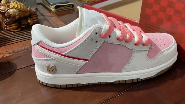 kids dunks low 85 basketball shoes with box men women grey pink rabbit sneakers sports shoes size us4-us11
kids dunks low 85 basketball shoes with box men women grey pink rabbit sneakers sports shoes size us4-us11