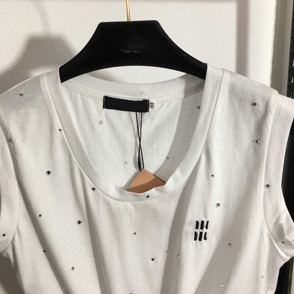 women's tanks & camis designer 23ss brand women t-shirt short style sleeveless embroidery vest round neck pure cotton camisole slim sum, White
women's tanks & camis designer 23ss brand women t-shirt short style sleeveless embroidery vest round neck pure cotton camisole slim sum, White