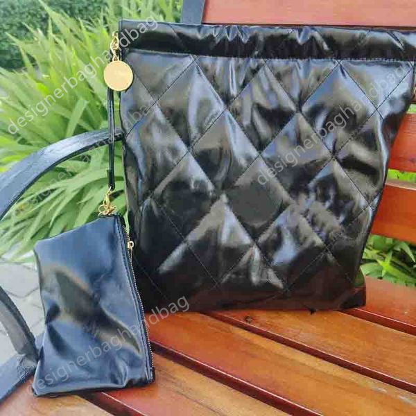 classic channel handbag bags designer women tote bag bucket shoulder bag shiny leather quilted metal chain large totes handbags cc with coin
classic channel handbag bags designer women tote bag bucket shoulder bag shiny leather quilted metal chain large totes handbags cc with coin