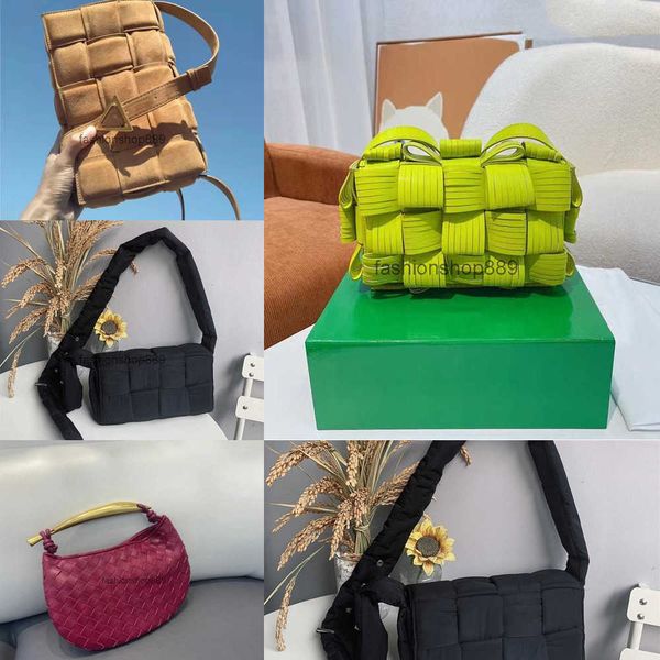 designer bag body wallet cross women leather handbags postman shoulder bags purse letter wide strap woven shopping totes fashion 2023 qualit
designer bag body wallet cross women leather handbags postman shoulder bags purse letter wide strap woven shopping totes fashion 2023 qualit