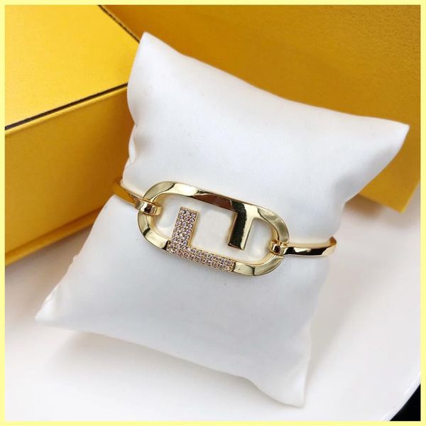 fashion designer bracelet for men women gifts diamond letter bracelet womens luxury love gold bracelets mens f bracelets jewelry 2314k, White
fashion designer bracelet for men women gifts diamond letter bracelet womens luxury love gold bracelets mens f bracelets jewelry 2314k, White