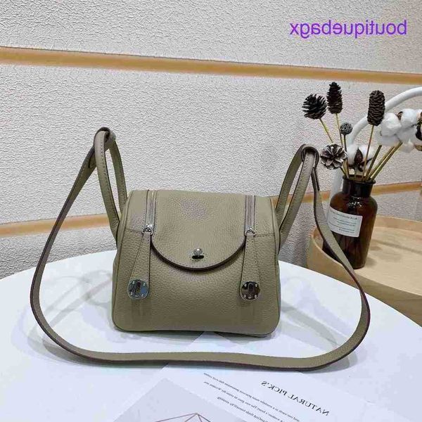 original designer lindysi bags h 2023 new high end fashion versatile leather doctor bag single shoulder messenger sdf h7qk
original designer lindysi bags h 2023 new high end fashion versatile leather doctor bag single shoulder messenger sdf h7qk