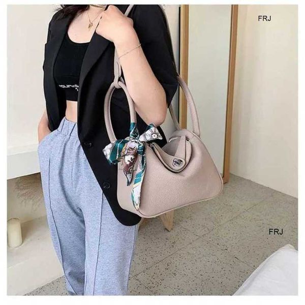 designer lindi bags leather womens 2023 new mothers foreign style doctors versatile one shoulder por have logo frj
designer lindi bags leather womens 2023 new mothers foreign style doctors versatile one shoulder por have logo frj