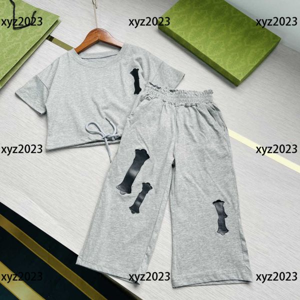 2023 kids clothes child sets baby 2pcs colored letter-printed t-shirts and trousers summer outdoors tracksuit size 110-150 cm, White
2023 kids clothes child sets baby 2pcs colored letter-printed t-shirts and trousers summer outdoors tracksuit size 110-150 cm, White