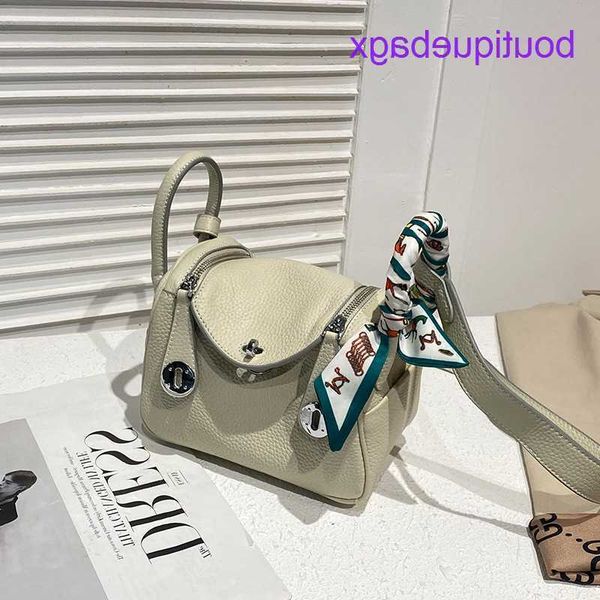 original designer lindysi bag h on ale leather women bag 2023 new layer cowhide litchi pattern doctor one houlder hand pillow df 0cnb
original designer lindysi bag h on ale leather women bag 2023 new layer cowhide litchi pattern doctor one houlder hand pillow df 0cnb