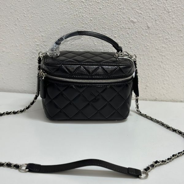 18cm ccity womens handle tote cosmetic case box bags oil wax leather silver metal hardware matelasse chain crossbody shoulder purse vanity h
18cm ccity womens handle tote cosmetic case box bags oil wax leather silver metal hardware matelasse chain crossbody shoulder purse vanity h
