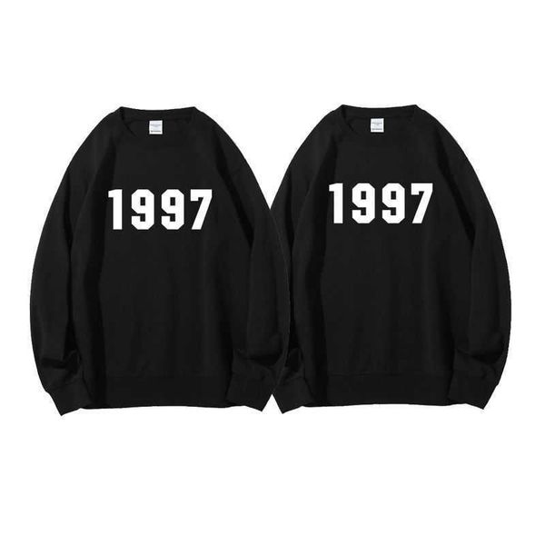 designer luxury 1977 classic autumn and winter versatile fashion sweater for men and women printed couple's loose simple student, Black;brown
designer luxury 1977 classic autumn and winter versatile fashion sweater for men and women printed couple's loose simple student, Black;brown