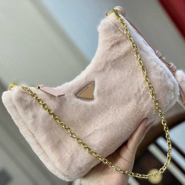 totes prabag 3 in 1 hobo tote bag womens plush designer winter triangle luxurys handbag chain shoulder messenger s purse 221123
totes prabag 3 in 1 hobo tote bag womens plush designer winter triangle luxurys handbag chain shoulder messenger s purse 221123
