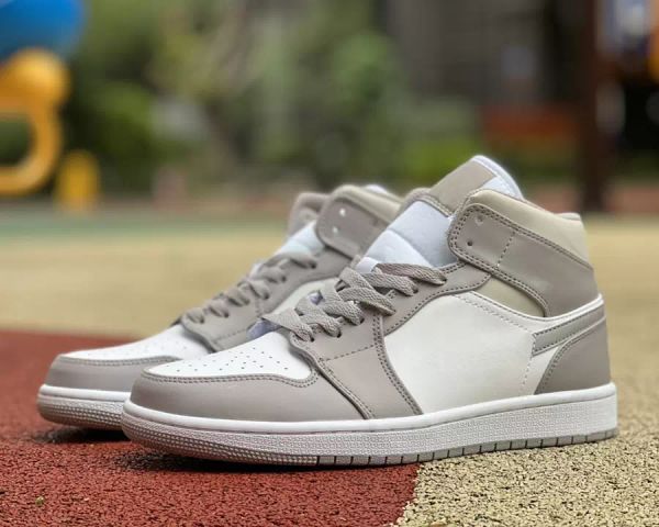 2023 basketball shoes 1s jumpman 1 mid college grey light bone white women fashion trainers sneakers sports ship with box
2023 basketball shoes 1s jumpman 1 mid college grey light bone white women fashion trainers sneakers sports ship with box