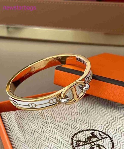 designer herms bracelet for sale new pig nose print enamel bracelet female platinum pm, Golden;silver
designer herms bracelet for sale new pig nose print enamel bracelet female platinum pm, Golden;silver