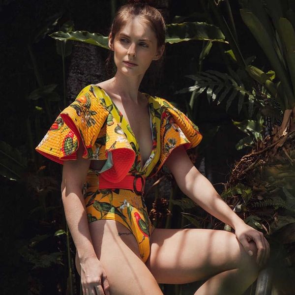 women's swimwear square collor one piece swimsuit 2022 women floral print bakcless ruffled swimwear retro short sleeve bathing suit mon, White;black
women's swimwear square collor one piece swimsuit 2022 women floral print bakcless ruffled swimwear retro short sleeve bathing suit mon, White;black