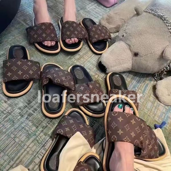 shoes slippers designers pool pillow mules sandals sunset flat comfort padded front strap fashionable easy-to-wear style slides 001
shoes slippers designers pool pillow mules sandals sunset flat comfort padded front strap fashionable easy-to-wear style slides 001