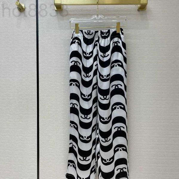 women's pants & capris designer fall fashion loose and comfortable wide legs back printing spiral simple outdoor leisure simples breath, Black;white
women's pants & capris designer fall fashion loose and comfortable wide legs back printing spiral simple outdoor leisure simples breath, Black;white