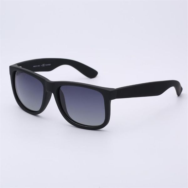 fashion sunglasses justin model driving polarized lenses man woman with leather case packages accessories272f, White;black
fashion sunglasses justin model driving polarized lenses man woman with leather case packages accessories272f, White;black