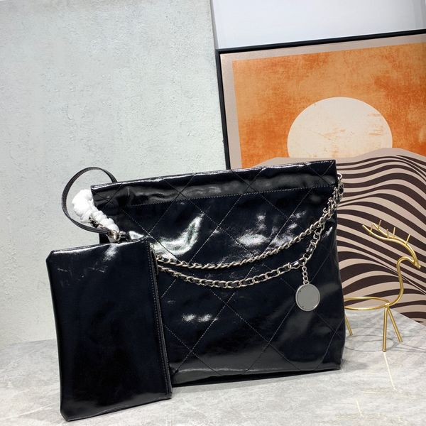 7a fashion designer 22s shoulder bag chain badge imported cowhide garbage bag metal logo magnetic absorption luxury real leather cross body
7a fashion designer 22s shoulder bag chain badge imported cowhide garbage bag metal logo magnetic absorption luxury real leather cross body
