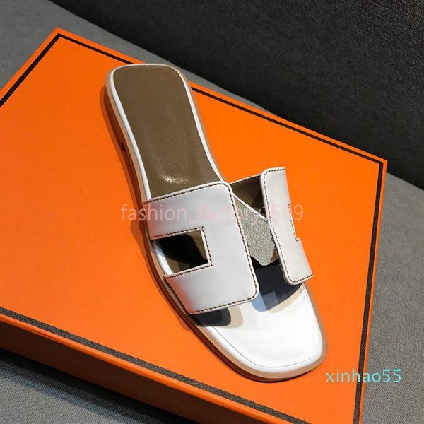 luxury designer beach slippers classic flat woman summer lady cartoon big head leather el bath fashion women shoes206q, Black
luxury designer beach slippers classic flat woman summer lady cartoon big head leather el bath fashion women shoes206q, Black