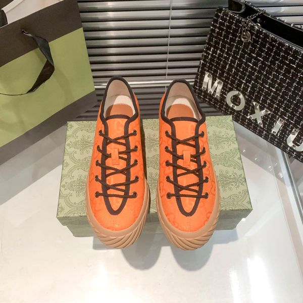2023 designer casual shoes multicolor couple bread shoes retro sports shoes luxurious and comfortable to wear, guaranteed with shoe box size
2023 designer casual shoes multicolor couple bread shoes retro sports shoes luxurious and comfortable to wear, guaranteed with shoe box size