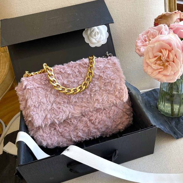 19 lamb hair hand bag classic womens underarm handbag diamond lattice quilted gold tone metal shopping bags large capacity luxury designer d
19 lamb hair hand bag classic womens underarm handbag diamond lattice quilted gold tone metal shopping bags large capacity luxury designer d