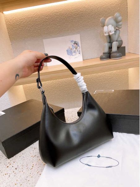 2022 classic shoulder bags designers luxury ladies handbag women fashion bags vw010301
2022 classic shoulder bags designers luxury ladies handbag women fashion bags vw010301