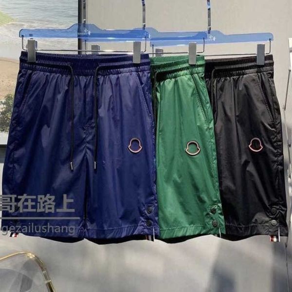 summer men shorts logo embroidered beach pants designer shorts mens quick-drying short pants, White;black
summer men shorts logo embroidered beach pants designer shorts mens quick-drying short pants, White;black