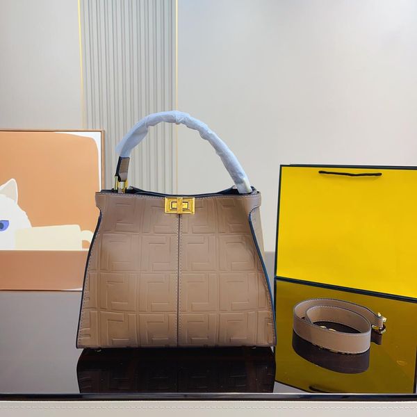 designer luxury totes fashion womens handbags crossbody bags spring style sac three colors bag lady handbag
designer luxury totes fashion womens handbags crossbody bags spring style sac three colors bag lady handbag